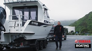 Simon from Redhot Marine presents an absolute head-turner of a boat, and invites Boating NZ's Roger Mills along for a thorough bow-to-stern boat review. This boat has it all, including Yamaha's latest F350HP V6 engine, full Helm Master EX system, and integrated bow thruster for optimal manoeuvrability. #RevsYourHeart #HelmMasterEX REDHOT Marine & RV Extreme Boats Boating New Zealand | Yamaha Marine New Zealand