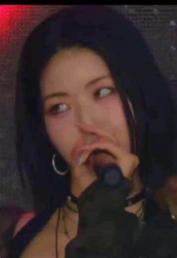 新ビジュアル発表！IS:SUEが新たなアンセムを披露