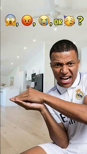 I'M SCREAMING WITH MULTIPLE EMOTIONS! 😱😭🤩 #cosplay #football #ronaldo