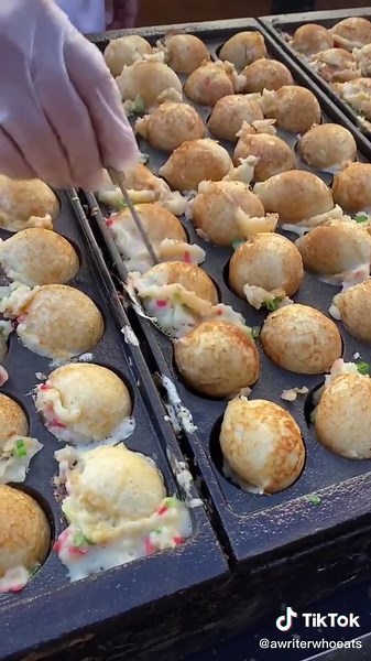 Authentic Japanese Takoyaki Cooking Tutorial | LB Special