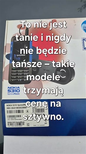 Kultowa Nokia 5130 XpressMusic, która przypomina o czasach, gdy telefony miały duszę. Oryginalny wygląd i muzyczny klimat w czystej postaci. Idealny sprzęt dla każdego fana technologii z dawnych lat ​#nokia #nostalgia #y2k #dumbphone #retro