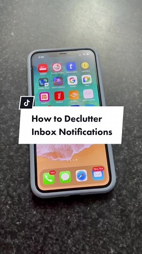 How to quickly clear out your inbox notifications. #iphonetips #emailtips #notifications #declutter #emailoverload #iphonehack #gmailtips #professionalorganizer #officeorganizing #phoneorganization #officeorganization