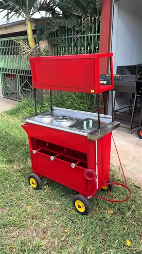 Carrito de comida rápida para emprender y generar ingresos económicos desde yaaaaaa 👍👍👍👍 Tenemos este y más modelos en nuestra tienda 📱Escríbenos o llámanos al 76338245📱 Somos de Bolivia 🇧🇴 Santa Cruz #enviosatodobolivia🇧🇴 #entregasadomicilio #carritohamburguesero🍔🍟🌭 #productosgastronomicos #carritossnacks