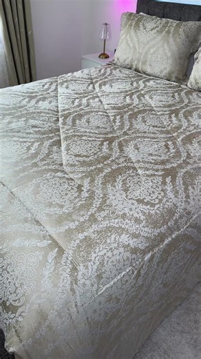 Explore Stunning Bedspread Sets for Your Home