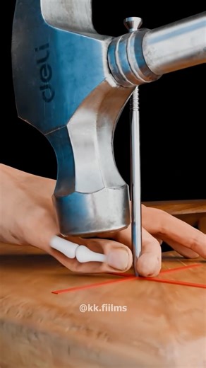 Keval Rudakiya on Instagram: "Avoid THIS mistake or you’ll smash your thumb 😬🔨3D Animation . . . . . . #reelsitfeelsit #reels #3danimation#thumb"