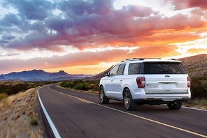 There's 1 Reason the 2022 Ford Expedition Platinum Trim Is Worth the Upgrade