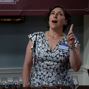 68K views · 2.7K reactions | Bottoms Up! 壟 An all-new episode of Call Me Kat starts NOW on the West Coast! Tune into FOX right now! #CallMeKat | Mayim Bialik | Facebook