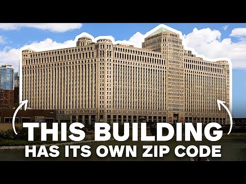 Architect Explores Chicago's River North Neighborhood | Walking Tour | Architectural Digest