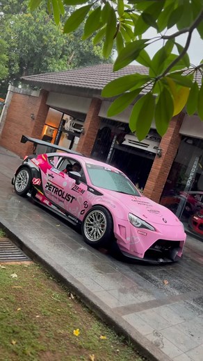 Garasi Drift® on Instagram: "Doing burnout while the rain is falling ☔️"