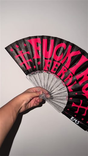 Custom rave fanssss