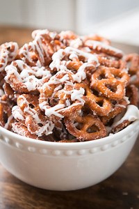 White Chocolate Cinnamon Sugar Pretzels