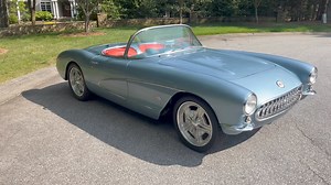 Blue on red is awesome. | The Classics