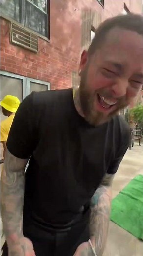 POST MALONE GETTING DISRESPECTFUL WITH GORILLA NEMS IN NYC