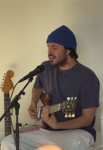 Rex Orange County Live at Daniel's House in Cologne, Germany
