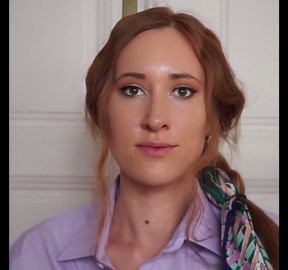 How To Style A Scarf