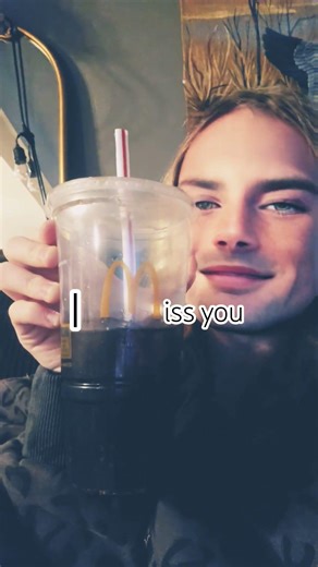 send this to someone you miss!! #heyya #cookie #imissyou