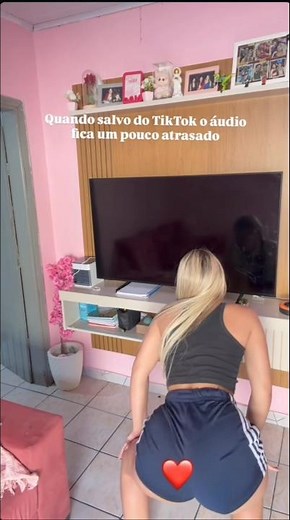 Brazilian girl twerking #twerk #braziliandance #brazilianculture #brazil #funk #brazilianmusic