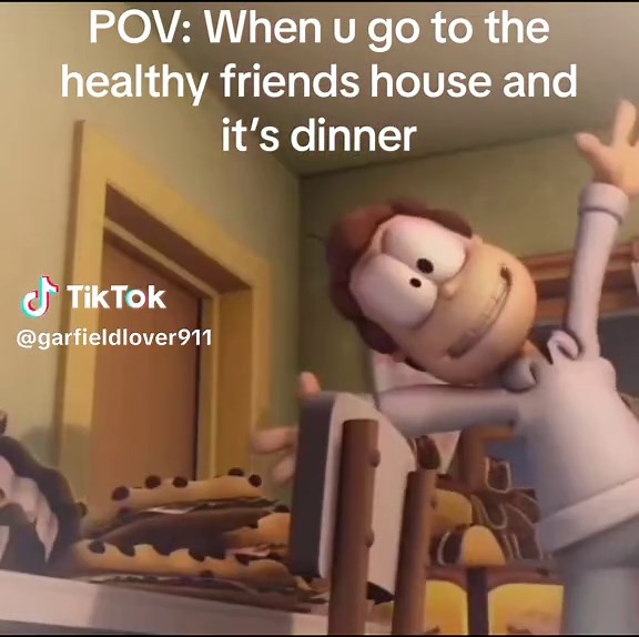 Garfield's Raisin Obsession: A Hilarious 'The Garfield Show' Clip