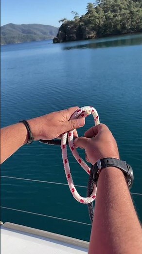 Becket Hitch | Essential Sailing Knots