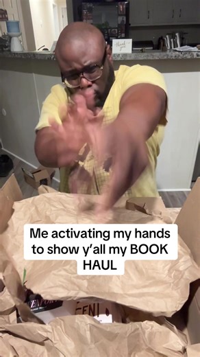 I was series….hands activate!!!#booktokfyp #bookrecs #BookTok #bookhumor #FYP