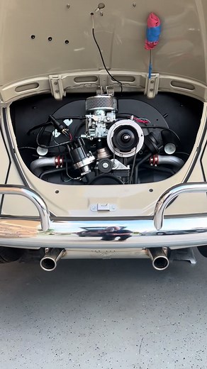 Sound clip of this 1776 with twin tip exhaust system. Get yours on our website in the exhaust section. #vw #vwbug #volkswagen #aircooled #aircooledvw #aircooler #kafer #classicvw #oldcar #slugbug #volks #classiccar #vwbeetle #vintagevw #oldvw #hotvws #fuchs #fuchswheels #porsche #48ida