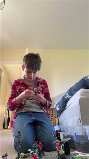 ￼ Building a Lego moc under five minutes ￼