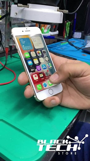 iPhone 7  con falla en el códec de audio, es cuando el equipo no permite al usuario activar el micrófono del equipo o el altavoz en llamadas, es una falla común que nosotros te solucionamos.Consulta con nosotros 欄#iphone #iphone7 #codecdeaudio #apple #serviciotenico #reparacioniphone #blacktechstore #bts | Black tech store | Facebook