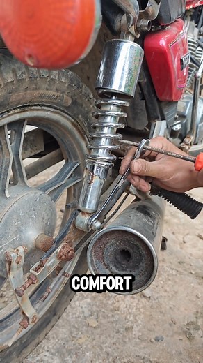 28K views · 15 reactions | How to adjust the stiffness of the rear shock absorber of a motorbike using common hand tools | Man Made TV | Facebook