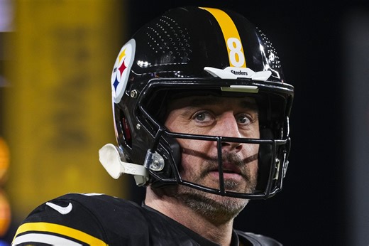 NFL QB Aaron Rodgers makes strong statement about mysterious wife