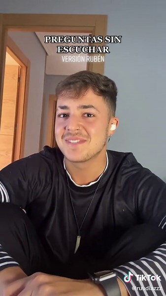 Videos de REUVEN (@reuveen__) con “Amazing Plan - Kevin MacLeod”