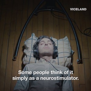 306K views · 407 reactions | Hamilton Morris received special light therapy which provides a similar experience to the hallucinogenic drug DMT. | VICE TV | Facebook
