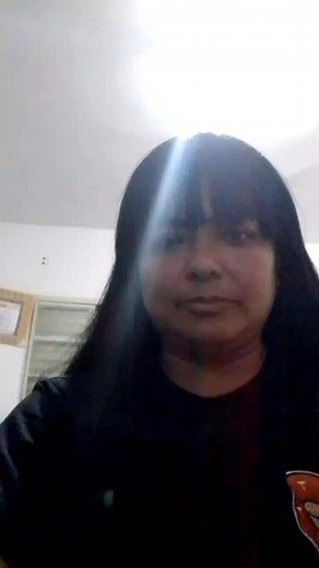 Hand Movements Explained: Understanding Body Language