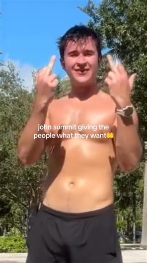 john summit central on Instagram: "the end i’m crying😭 this man knows exactly what he’s doing to us🤌 @johnsummit"