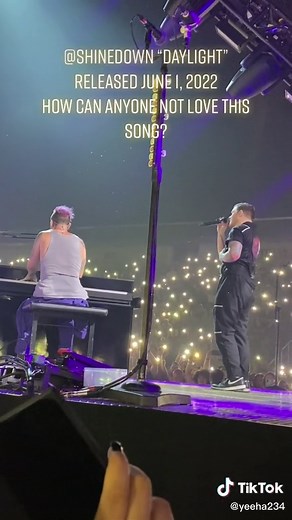 Anne Lindsay on TikTok