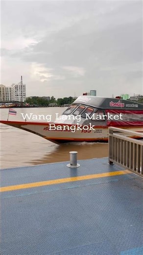 Exploring Wang Lang Market #travelvlog #food #shopping #shorts #explore #bangkok #thailand #short