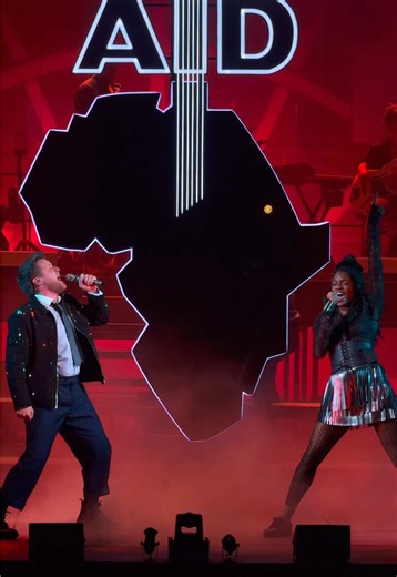 Final Week at the Shaftesbury Theatre: Don't Miss Out!