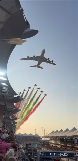 This A380 flyover 😱