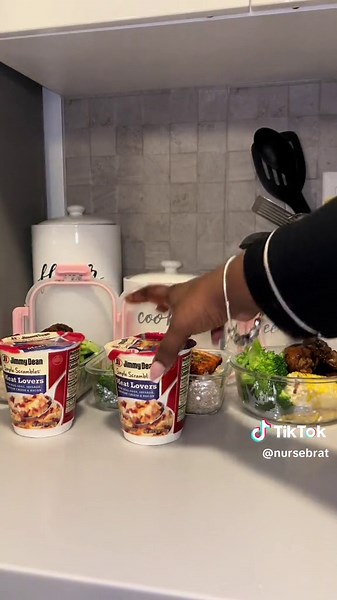 Healthy Meal Prepping for Nurses: High Protein, Low Carb & Low Fat Diet