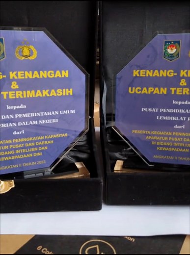 Contoh Plakat Kenang-kenangan & Ucapan Terima Kasih Terbaru