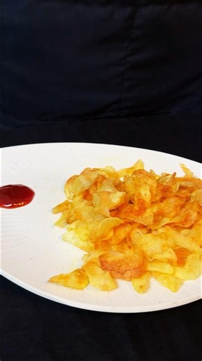 Crispy Aloo Chips Recipe 🥔 | Homemade Potato Chips | ASMR Cooking