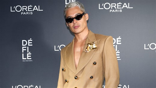 Entre Lágrimas, Este Mexicano Revela Qué Fue Para Él Participar en Desfile de Victoria's Secret