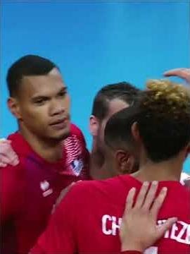 Stephen Boyer vs Wilfredo León | Absolute MONSTER Moment #volleyball #shorts