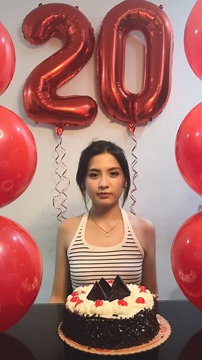 just before the clock strikes 12 🥂thank you for making my day so special with all your greetings! #fyp #feelinggood #trend #birthday | Misha De Leon