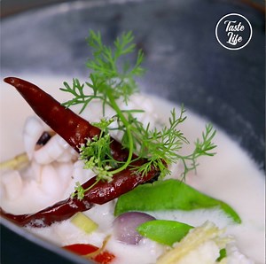 Masterchef Ton is making Coconut Squid Soup 🥥🦑 You could make it in 10 minutes. | Taste Life