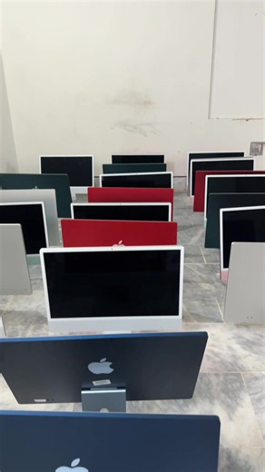 iMac 2021 M1 Review: 8GB RAM 256GB SSD — Colors & Performance
