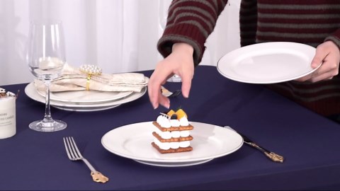 Trlyc 2 Pack 6FT Spandex Table Cloth - 72 x 30 Inch Rectangular Stretch Tablecloth, Wrinkle Resistant Scretch Table Cover for Wedding, Party, Banquet, Picnic, Outdoor Decoration (2Pcs,Navy Blue)