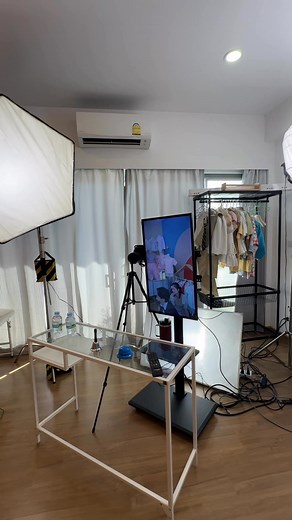 ติดตั้งระบบไลฟ์สดถึงบ้าน “แพร่“ Set Live Sony A6500ไลฟ์สดช่อง TikTok และ Facebook Shopee และ OBS Beauty รายปี ปรับภาพให้ผิวเนียน หน้าเรียว ขายาว ปรับผอม สอนเทคนิคปรับฟิวเตอร์ผิวขาวอมชมพู และสอนตั้งค่ากล้อง สอนการจัดแสง และสอนการใช้โปรแกรมไลฟ์สด เช็คภาพ เสียง ให้คุณภาพดีที่สุดครับ สอนเทคนิคพิเศษให้ทั้งหมดที่ไม่มีใน YouTube ขอบคุณที่ไว้ใจนะครับ🙏🙏🙏 . ➡️สอนอะไรบ้าง รายละเอียดตามนี้เลยครับ ✅สอนการตั้งค่าการปรับกล้อง ปรับสีแบบละเอียด ได้ทุกรุ่นทุกค่ายกล้อง ✅สอนวิธีการปรับสีผิว ฟิวเตอร์(ไม่มีสอนใน Y
