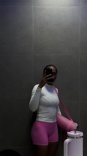 transform your core with mat pilates!🩰 #matpilates #pilatesworkout #coreworkout #fitnessfun #pinkpilatesprincess #planetfitness #pilatesbody