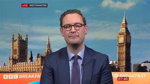 'Briefing against yourself is a bad idea' Darren Jones, chief secretary to the Prime Minister, spoke to #BBCBreakfast after anonymous criticism of the Budget from some senior Labour ministers https://www.bbc.co.uk/news/live/cly147rky81t | BBC Breakfast
