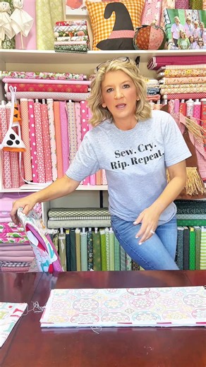 Tami Jones • HometownQuiltCompany on Instagram: "Chair Cover step by step sewing tutorial for beginners … I teach easy beginner friendly projects right here every day ❤️ Templates available at https://hometownquiltcompany.com/ #sewing #tamijones #beginnersewing #diy #crafty WalMart https://walmrt.us/3A8Dkca Amazon https://urlgeni.us/amazon/V2FXZj"